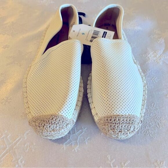 Universal Threads Closed Toe Espadrilles Memory Foam Sz 9 NWT Gorgeous - Picture 3 of 6
